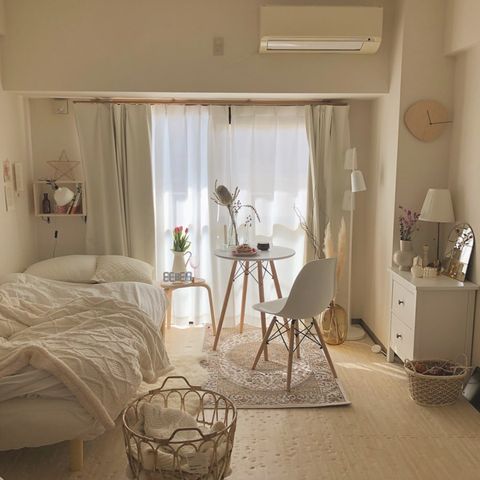 おしゃれ部屋見せて ひとり暮らしオトナ女子の マイルーム レイアウト術 Locari ロカリ