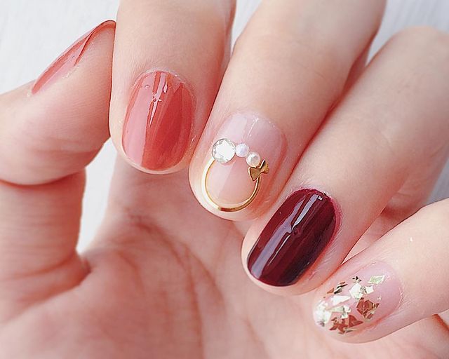 運を味方に Nail Holic サムシングボルドー で作る秋ネイル Locari ロカリ