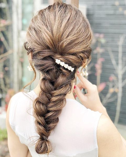 三つ編みよりも簡単です 夏にかわいい フィッシュボーンアレンジ 8選 Locari ロカリ