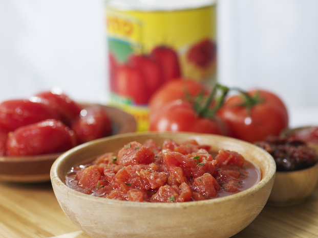 使い分けてもっとおいしく カット ホールトマト缶のおすすめレシピ Locari ロカリ
