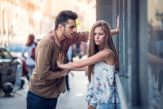 その行動 実は見られてます 男性が 自己中だと思う女性 の特徴 Locari ロカリ