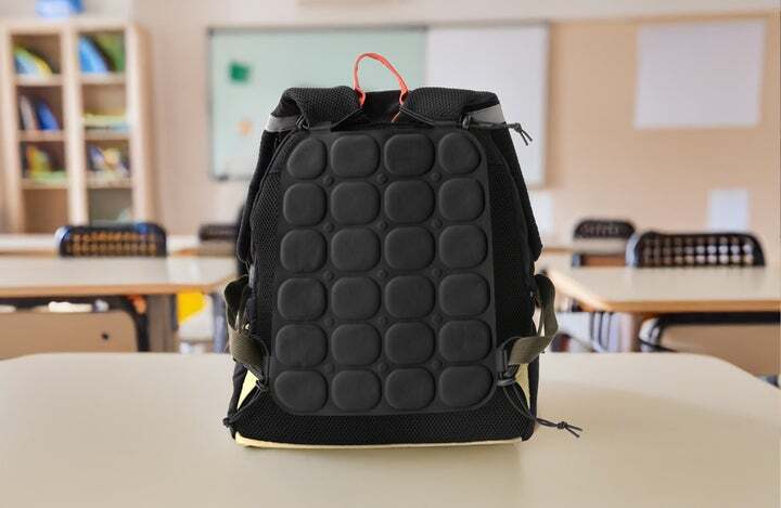新色②ブラック
