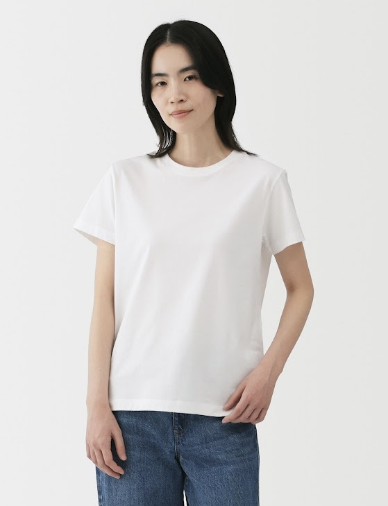 身長 : 170cm / 着用サイズ : M