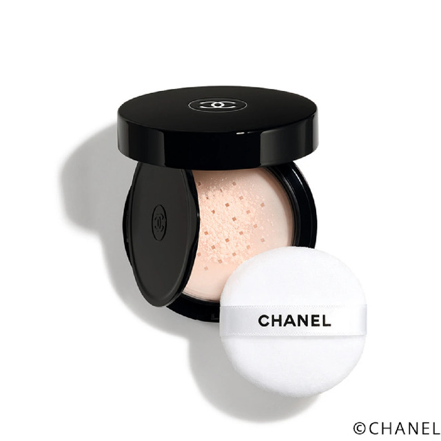 CHANEL　フェイスパウダー CHANEL シャネル フェイスパウダー プードゥル ユニヴェルセル