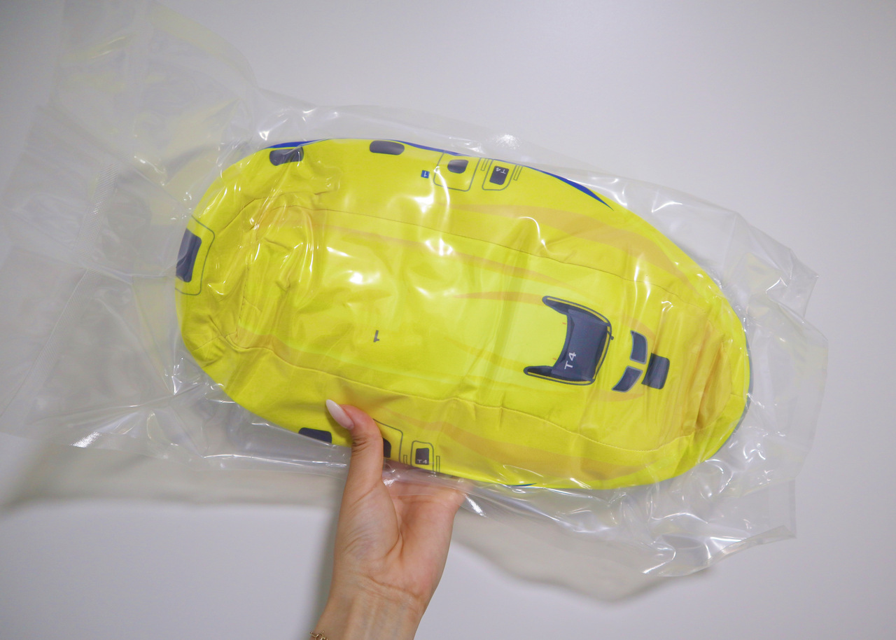 圧縮袋から出した直後はややぺたんこですが、5分ほどで自然にふんわりと膨らんできます。