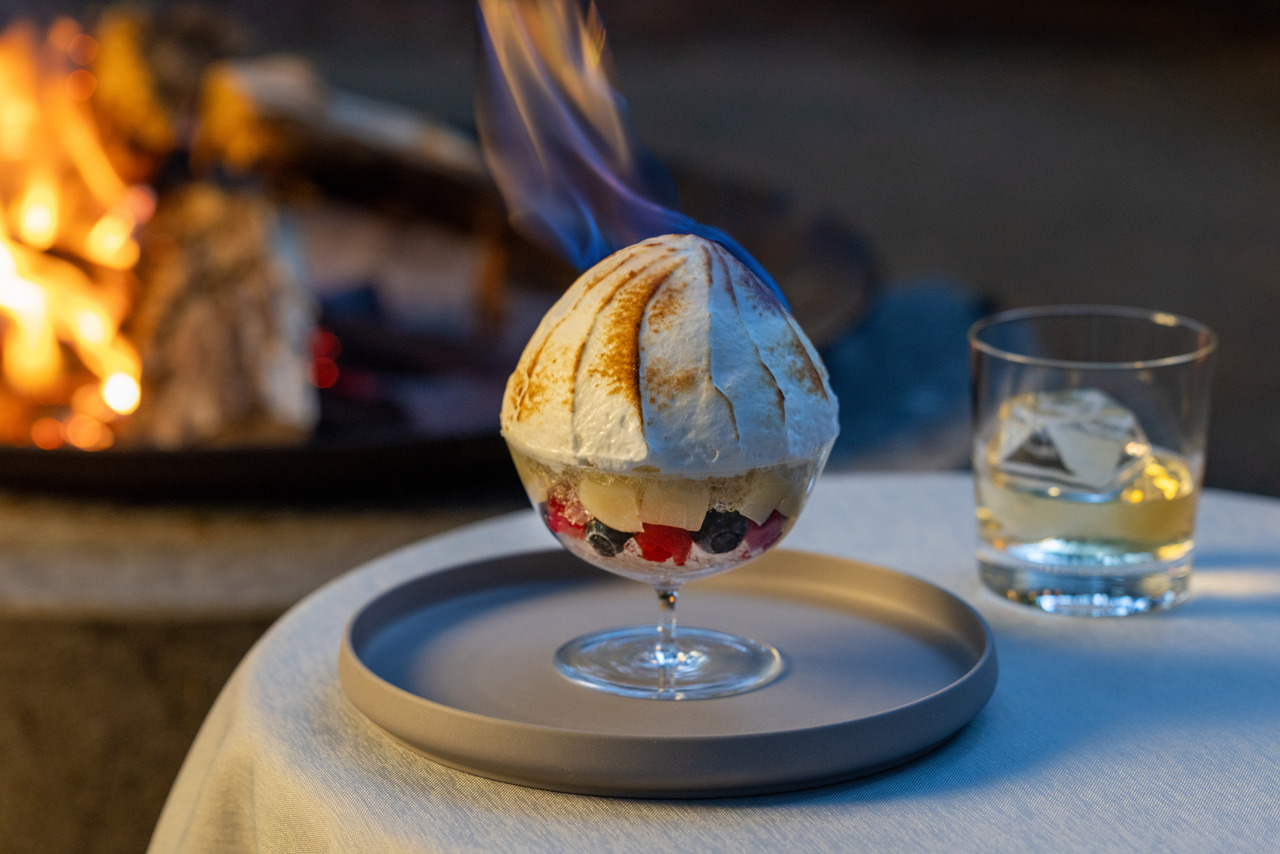 白州ウイスキーとともに味わう「夏夜の森 グランピ ング焼き氷」