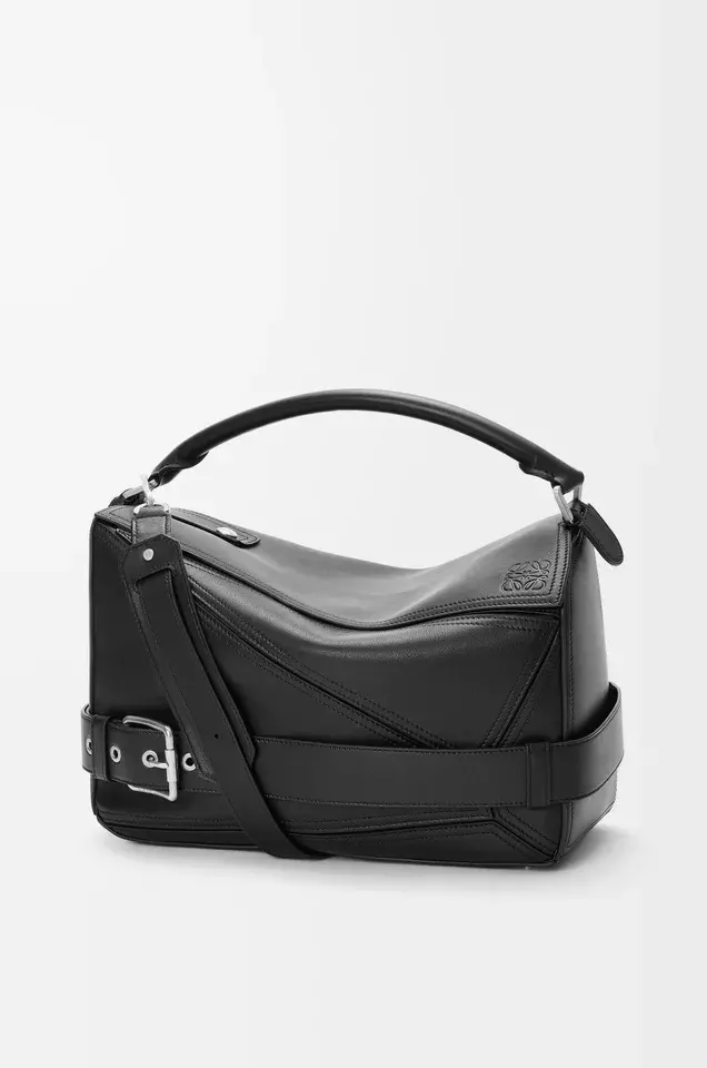W33×H21.5×D14.7cm  ￥761,200
