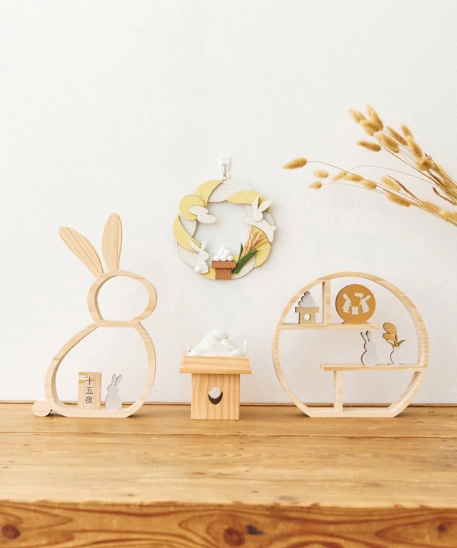 新品　サリュ　餅つきうさぎオブジェ　お月見　4点 Amazon.co.jp: お月見団子 木製 三方付き 十五夜 月見飾り 置物