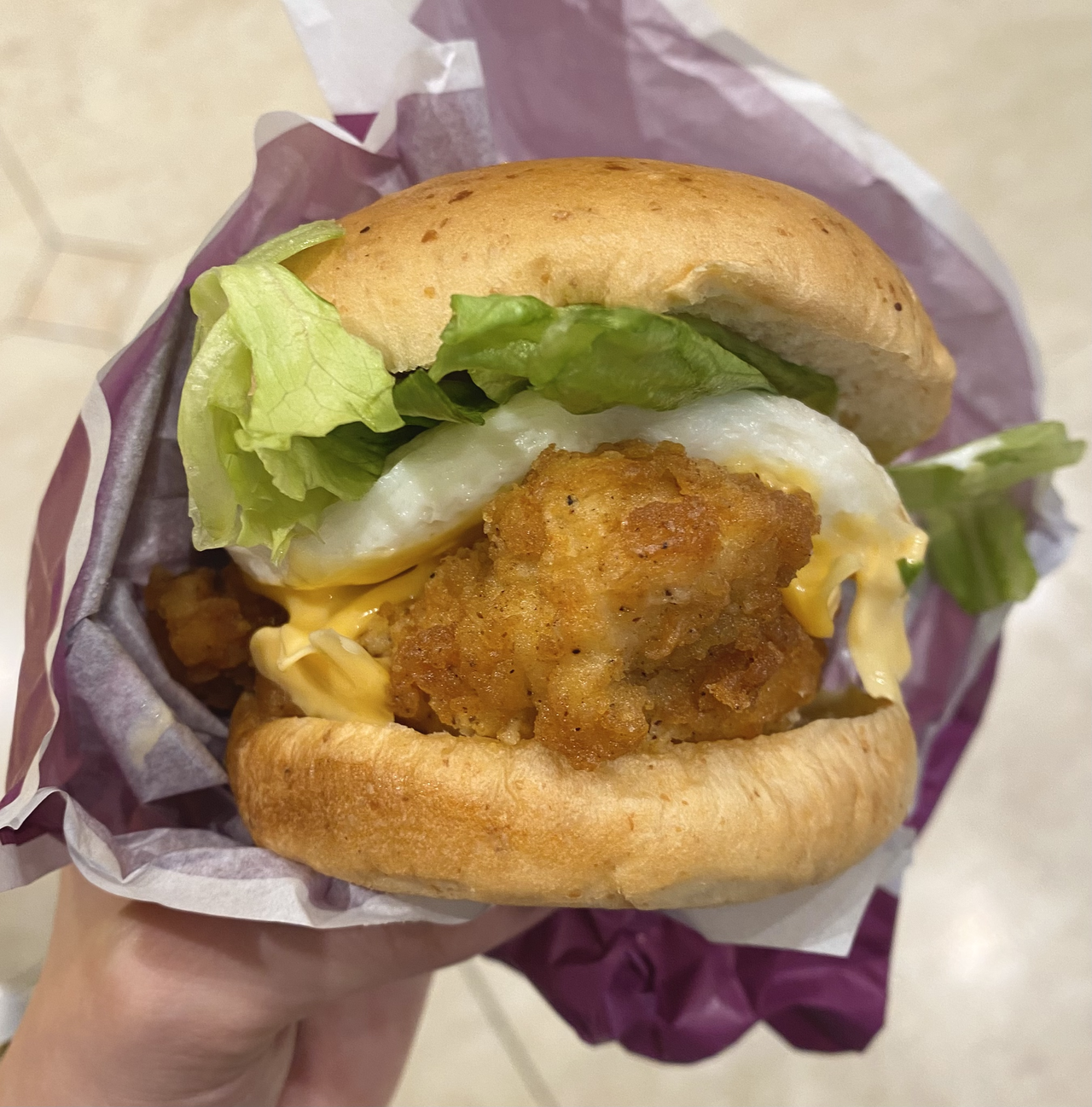 とろ～り月見チーズフィレバーガー