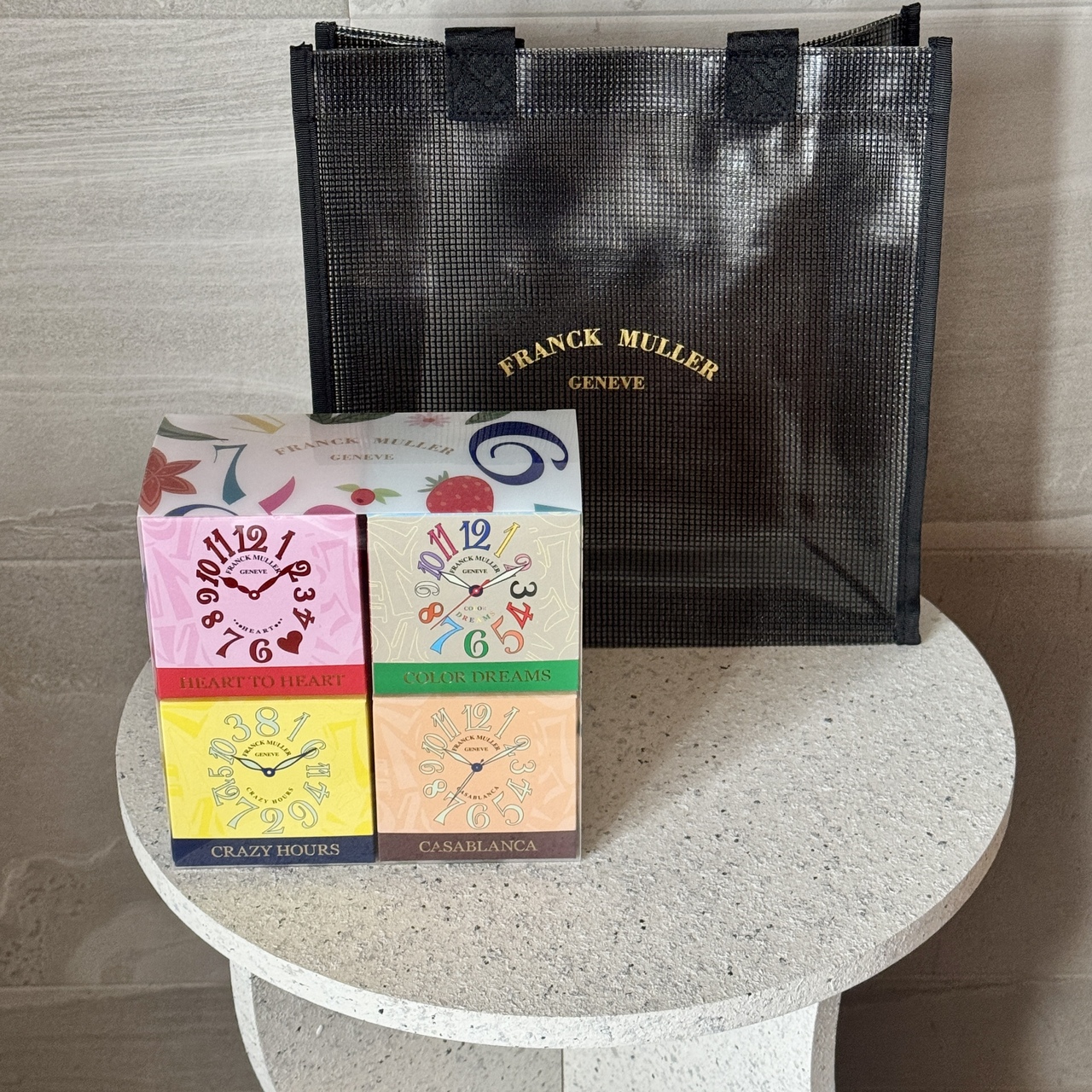 写真の商品は、「FMオリジナルCUBEセット/専用ショッパー付き 7,128円（税込）」