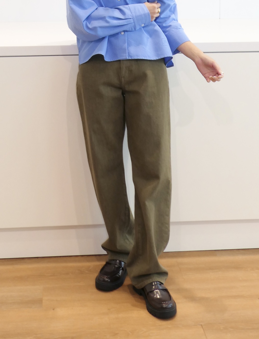 新色「54 GREEN」