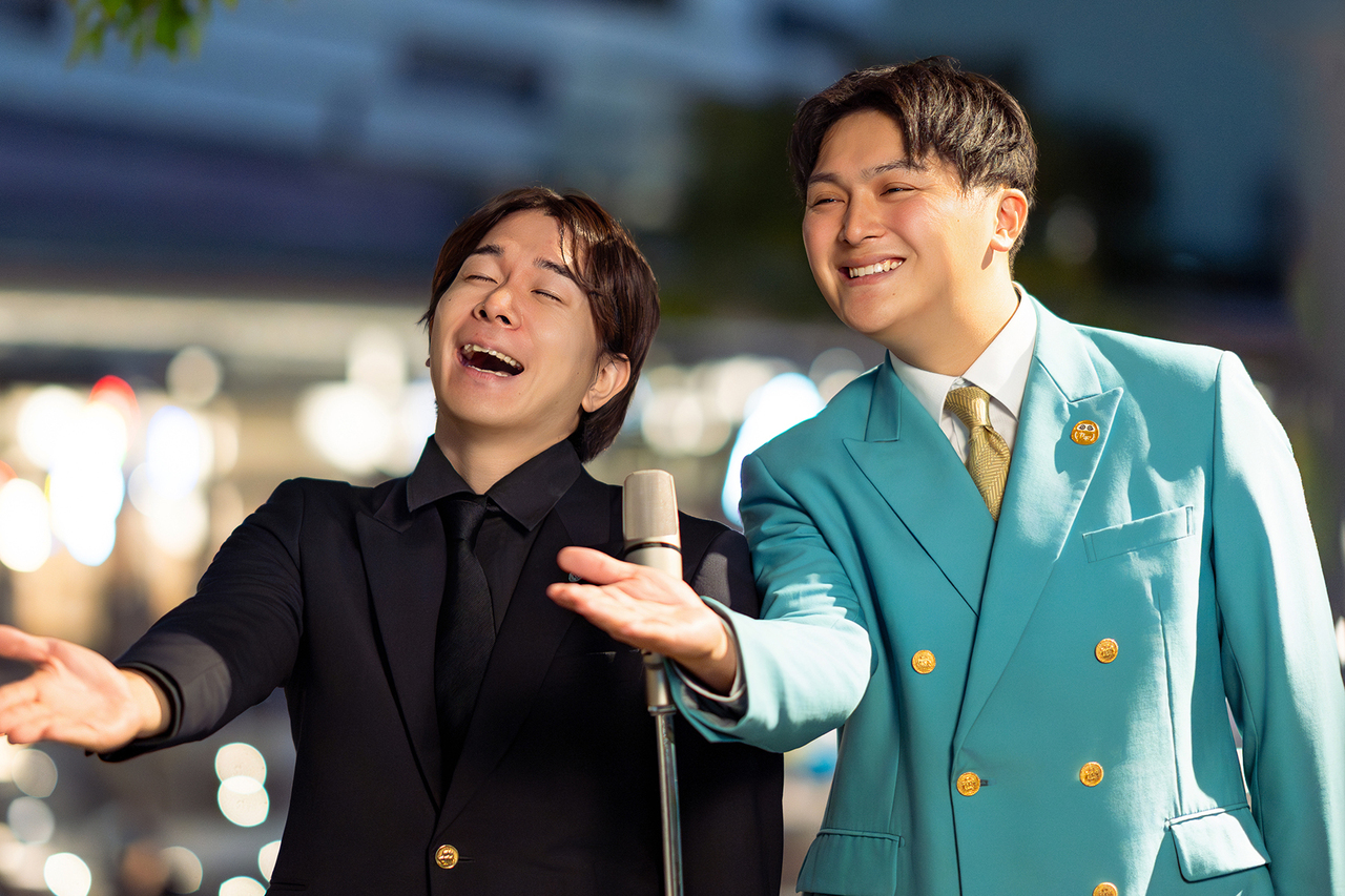 毎日日替わりで芸人が登場するお笑いライブ（写真：チャイルドプリンス）