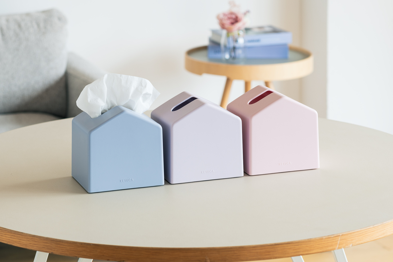 左からライトブルー、ラベンダー、ライトピンク