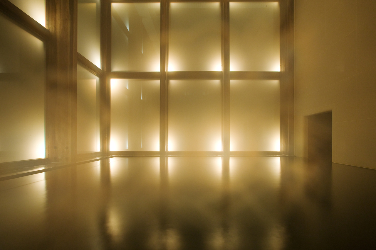 宿泊者専用のメディテイションバス　光の部屋