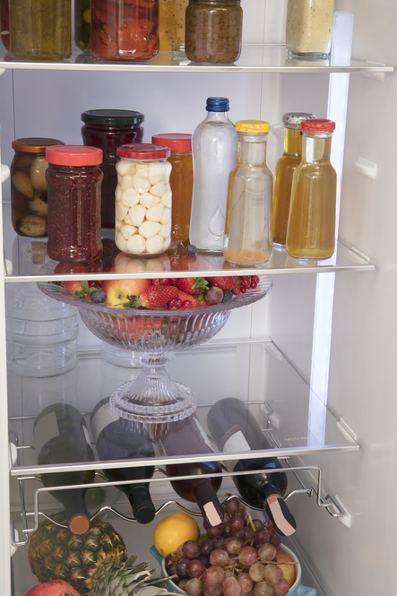 冷蔵庫収納を見直して食費カット 貯まる冷蔵庫の節約術9選 Locari ロカリ