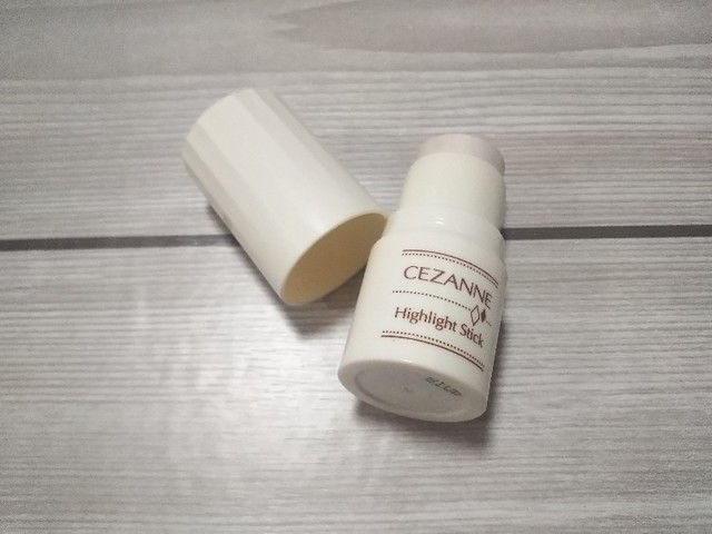 写真 (6枚目) 直塗りできる!スティックタイプのプチプラコスメ6選 LOCARI(ロカリ)