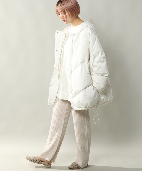 白コートコーデ特集♡30代におすすめの大人可愛い着こなしで注目を集め