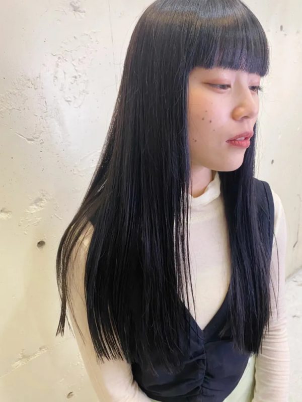 顔タイプがクールの人に似合う髪型特集！大人で直線的なきれいめヘアをご紹介 LOCARI（ロカリ）