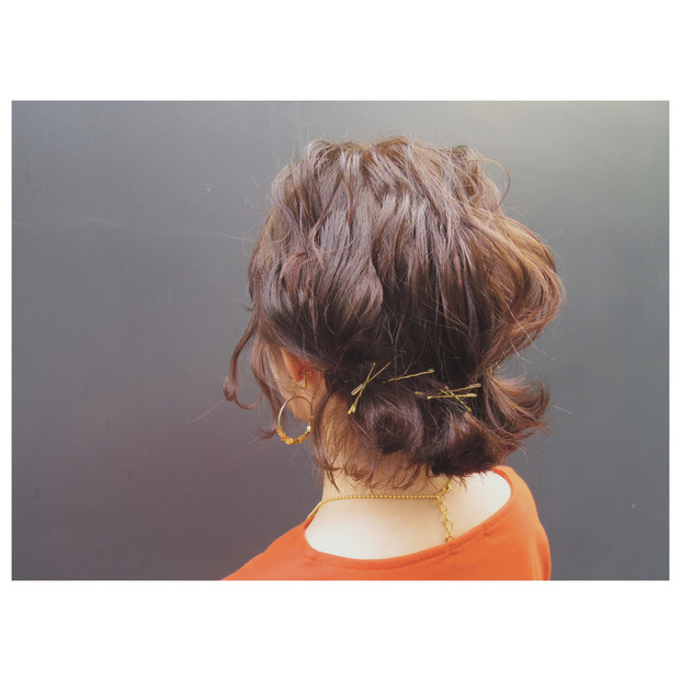 コンプレックスも強みに くせ毛を生かすヘアアレンジ Locari ロカリ