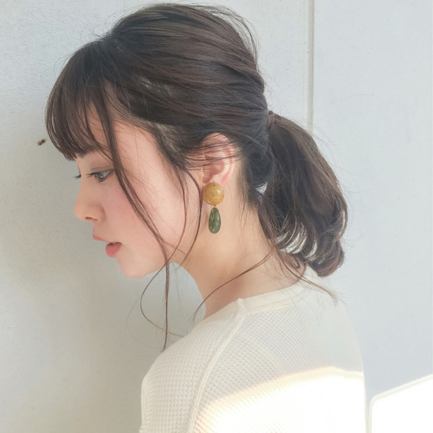 忙しい女性の味方 寝癖を直すより早くできる簡単ヘアアレンジ8選 Locari ロカリ