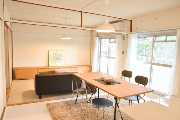 古い団地でもおしゃれなリビングに 家具や収納を上手にレイアウトするには Locari ロカリ