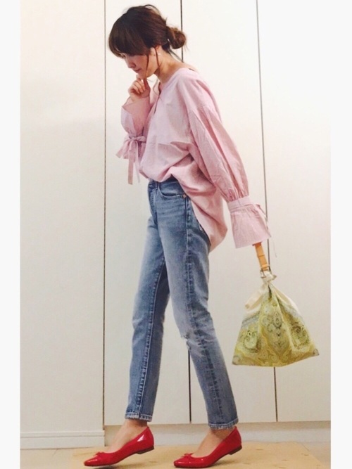 春先取り 今から着たい大人ハンサムコーデは ストライプ柄 にお任せ Locari ロカリ
