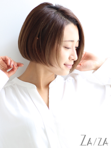 40代女性に似合うストレートボブって 美しさとかっこよさが叶う大人のヘアカタログ Locari ロカリ