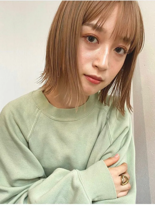 21秋にぴったりなボブのヘアカラーって 明るめ 暗めまでトレンド色をご紹介 Locari ロカリ