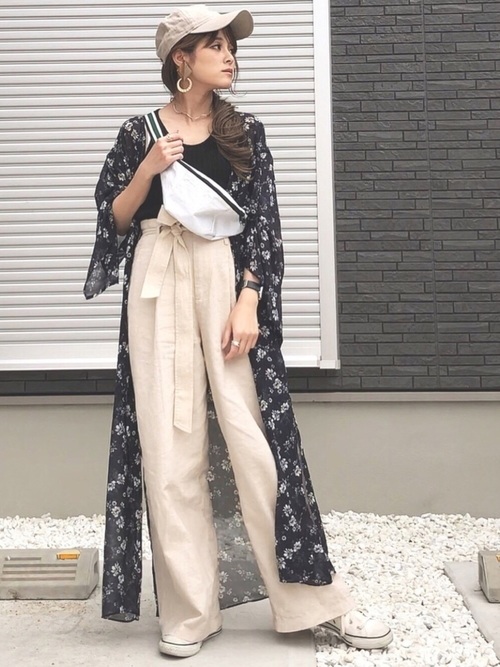 1 とことん着回す 着こなしがこなれる 花柄ガウンコーデ 特集 Locari ロカリ 1 とことん着回す 着こなしがこなれる 花柄ガウンコーデ 特集 Locari ロカリ